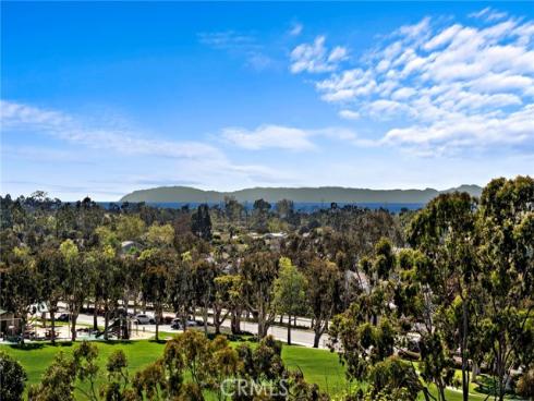 17  Monaco  12 , Newport Beach, CA