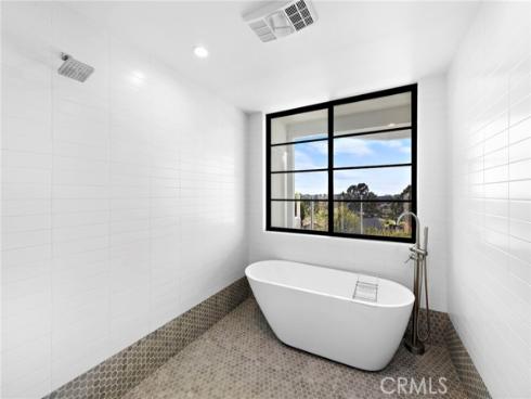 17  Monaco  12 , Newport Beach, CA