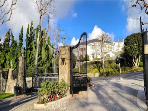 17  Monaco  12 , Newport Beach, CA