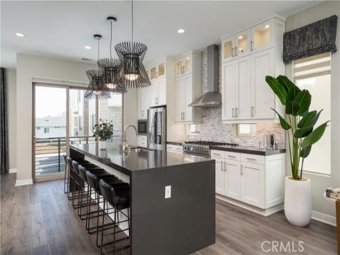 35  Ebb Tide Cir  , Newport Beach, CA