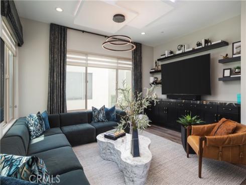 35  Ebb Tide Cir  , Newport Beach, CA