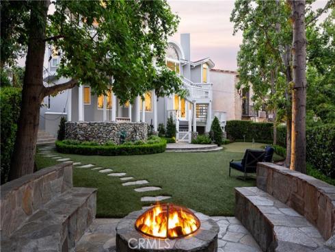 212  Kings Place  , Newport Beach, CA