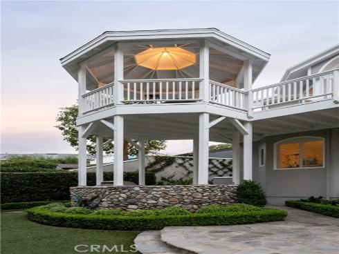 212  Kings Place  , Newport Beach, CA