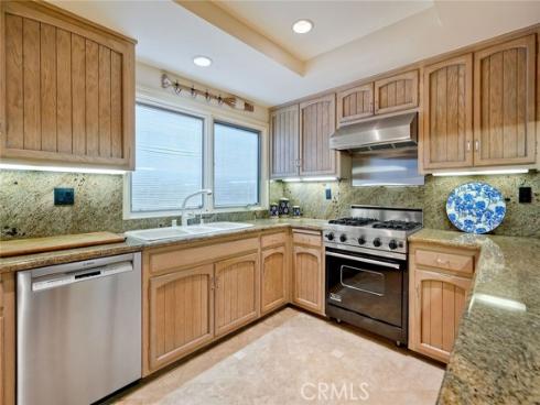 1730  Plaza Del Norte  , Newport Beach, CA