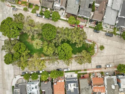 1730  Plaza Del Norte  , Newport Beach, CA