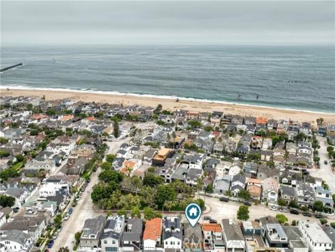 1730  Plaza Del Norte  , Newport Beach, CA