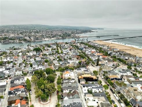 1730  Plaza Del Norte  , Newport Beach, CA