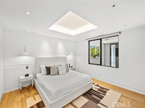 1075  Granville   Drive, Newport Beach, CA