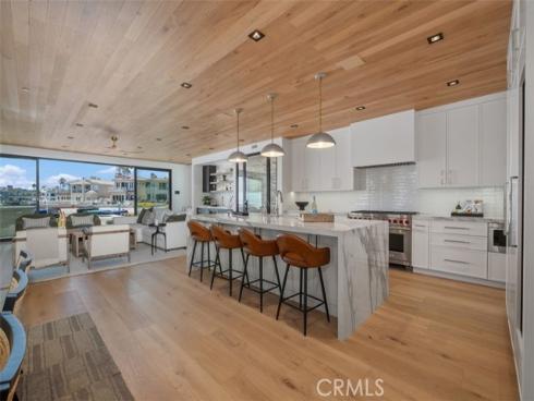 20  Balboa Coves  , Newport Beach, CA