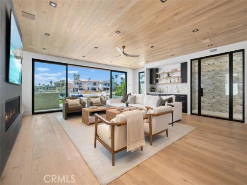 20  Balboa Coves  , Newport Beach, CA