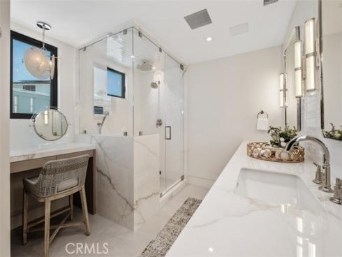 20  Balboa Coves  , Newport Beach, CA