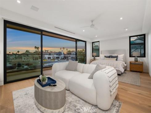 20  Balboa Coves  , Newport Beach, CA