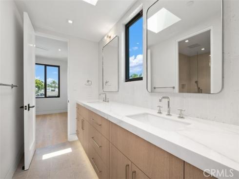 20  Balboa Coves  , Newport Beach, CA