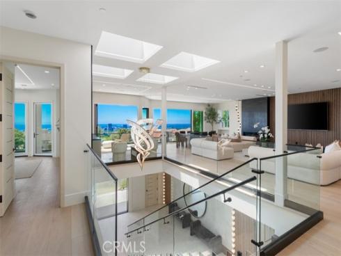 4  Narbonne  , Newport Beach, CA