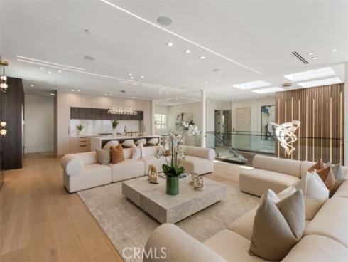 4  Narbonne  , Newport Beach, CA