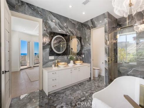 4  Narbonne  , Newport Beach, CA