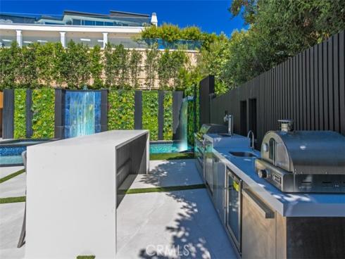 4  Narbonne  , Newport Beach, CA