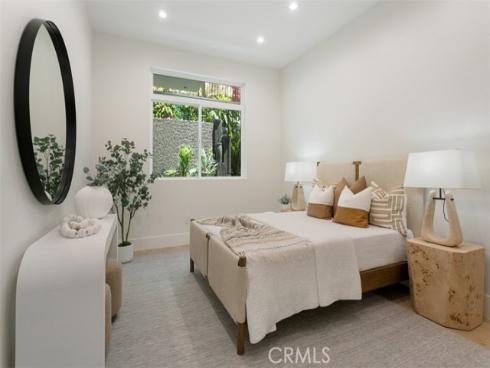 4  Narbonne  , Newport Beach, CA