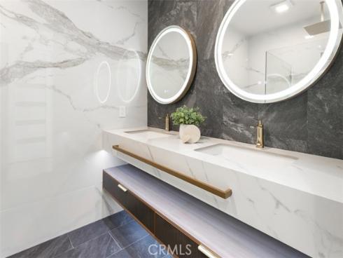 4  Narbonne  , Newport Beach, CA