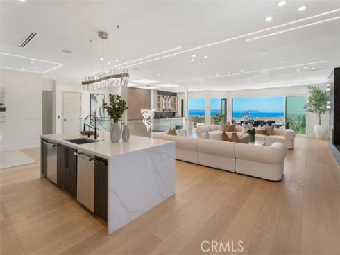 4  Narbonne  , Newport Beach, CA