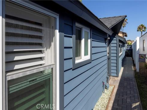 250  62nd Street  , Newport Beach, CA