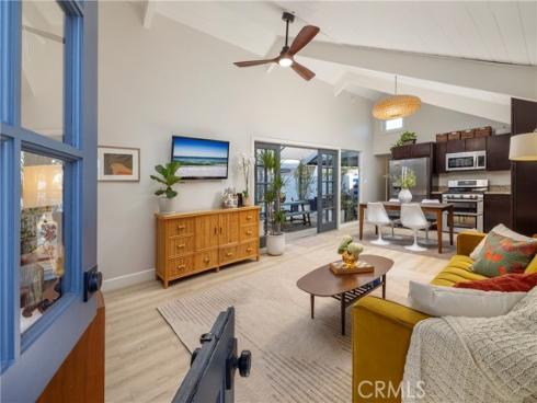 250  62nd Street  , Newport Beach, CA