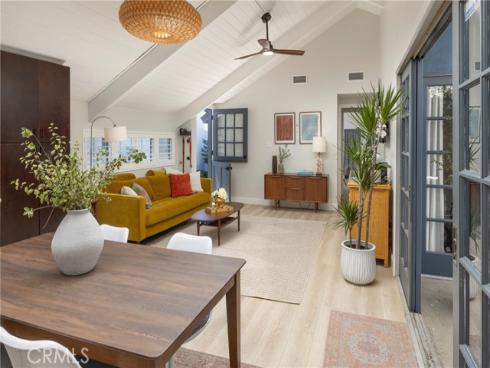 250  62nd Street  , Newport Beach, CA