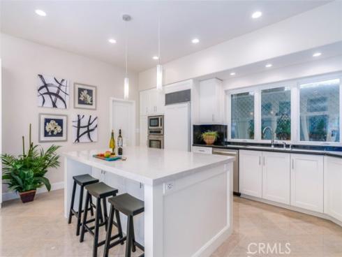 120  Via Trieste  , Newport Beach, CA