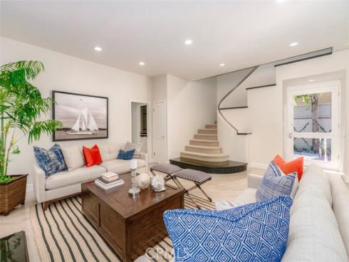 120  Via Trieste  , Newport Beach, CA