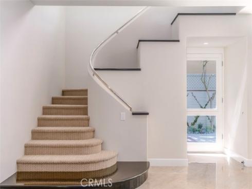 120  Via Trieste  , Newport Beach, CA