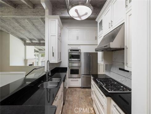 409  Vista Grande  , Newport Beach, CA