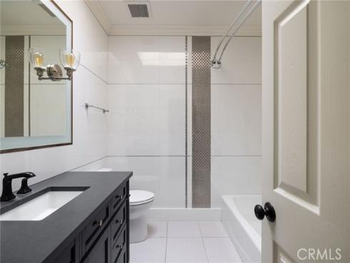 409  Vista Grande  , Newport Beach, CA