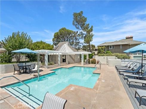 24  Narbonne  , Newport Beach, CA