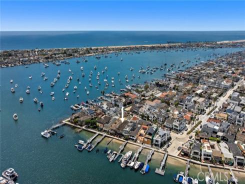 117 E Bay Front  , Newport Beach, CA