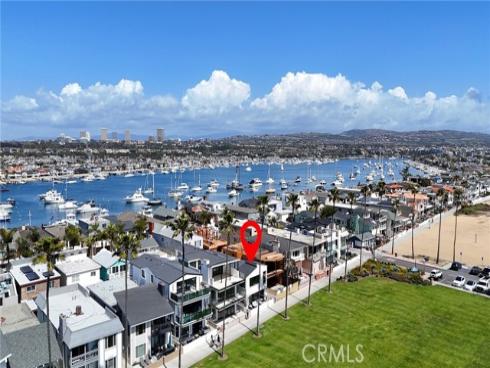 916 E Oceanfront  , Newport Beach, CA