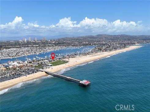 916 E Oceanfront  , Newport Beach, CA