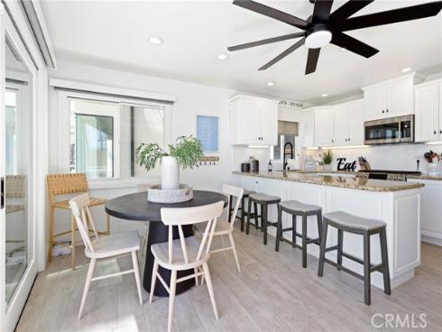 916 E Oceanfront  , Newport Beach, CA