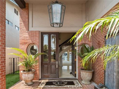 73  Linda  , Newport Beach, CA