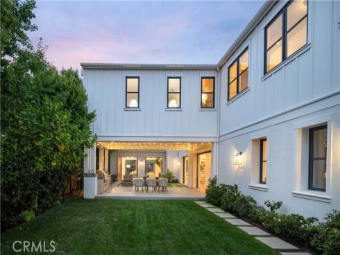 2217  Laurel   Place, Newport Beach, CA