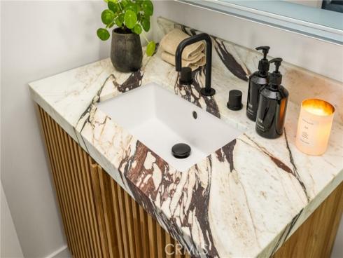 412  29th Street  B , Newport Beach, CA