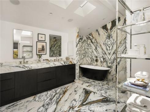 412  29th Street  B , Newport Beach, CA