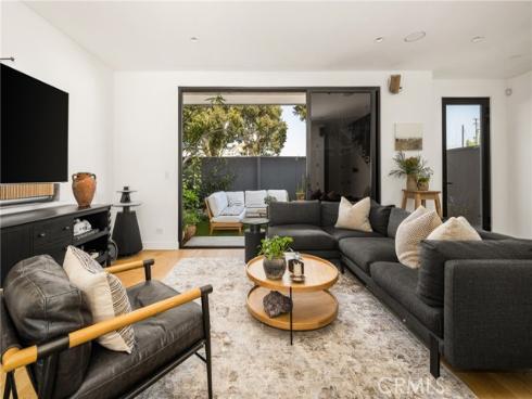 412  29th Street  B , Newport Beach, CA