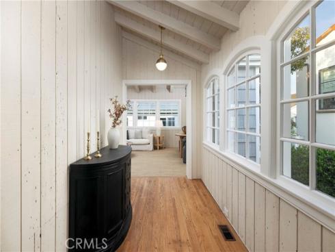 1516 E Oceanfront  , Newport Beach, CA