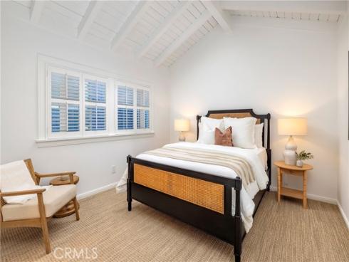 1516 E Oceanfront  , Newport Beach, CA