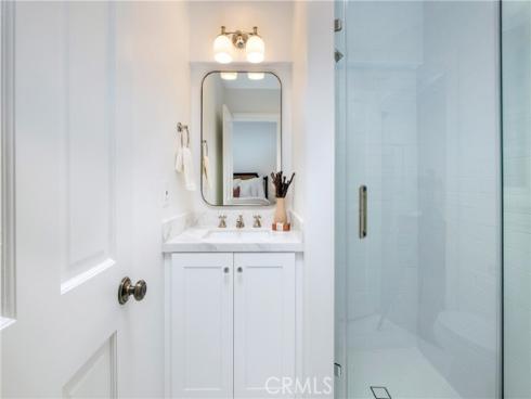 1516 E Oceanfront  , Newport Beach, CA