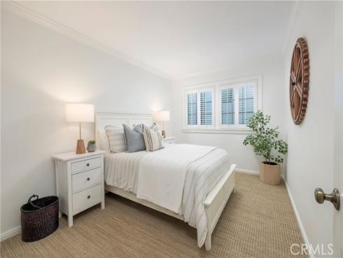 1516 E Oceanfront  , Newport Beach, CA