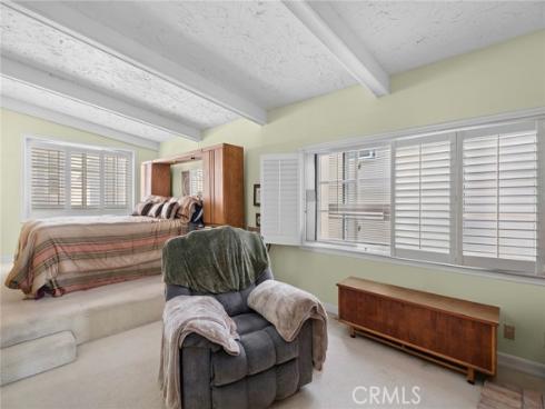 115 N Bay Front  , Newport Beach, CA