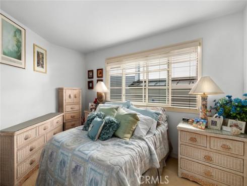 115 N Bay Front  , Newport Beach, CA