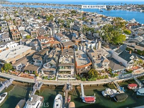 115 N Bay Front  , Newport Beach, CA