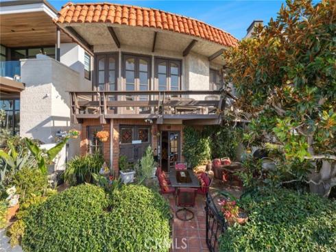 115 N Bay Front  , Newport Beach, CA